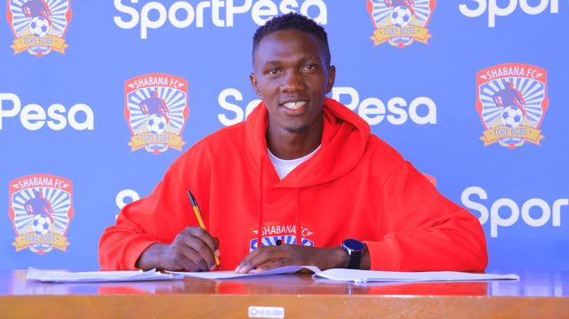Mandela signs for Shabana from Kibera Black Stars 